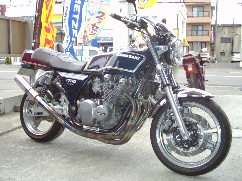 クルムス 愛車自慢 : ゼファー750→カーボン外装ＦＸ仕様登場！！