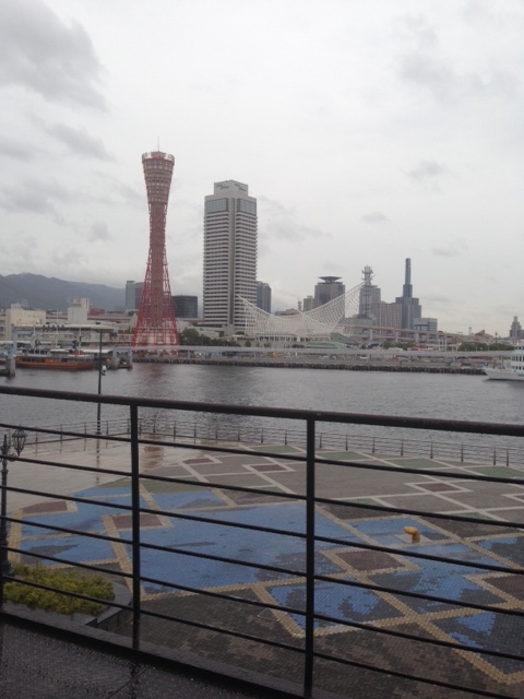 神戸のポートタワー☆神戸の街並みはホント綺麗でした！
